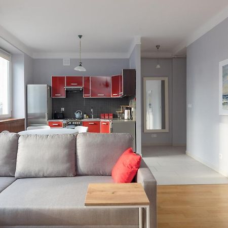 وارسو Metro Raclawicka Red Apartment المظهر الخارجي الصورة