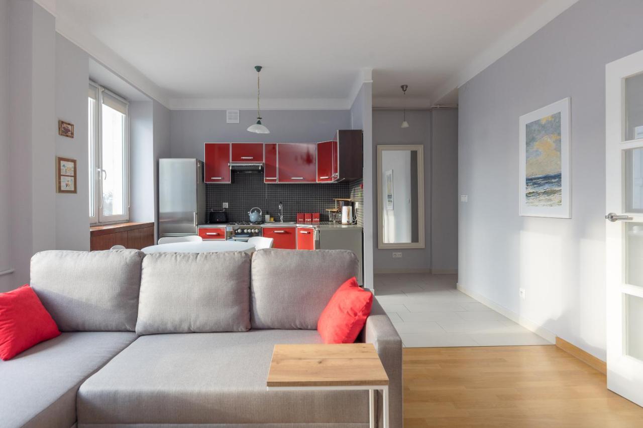وارسو Metro Raclawicka Red Apartment المظهر الخارجي الصورة